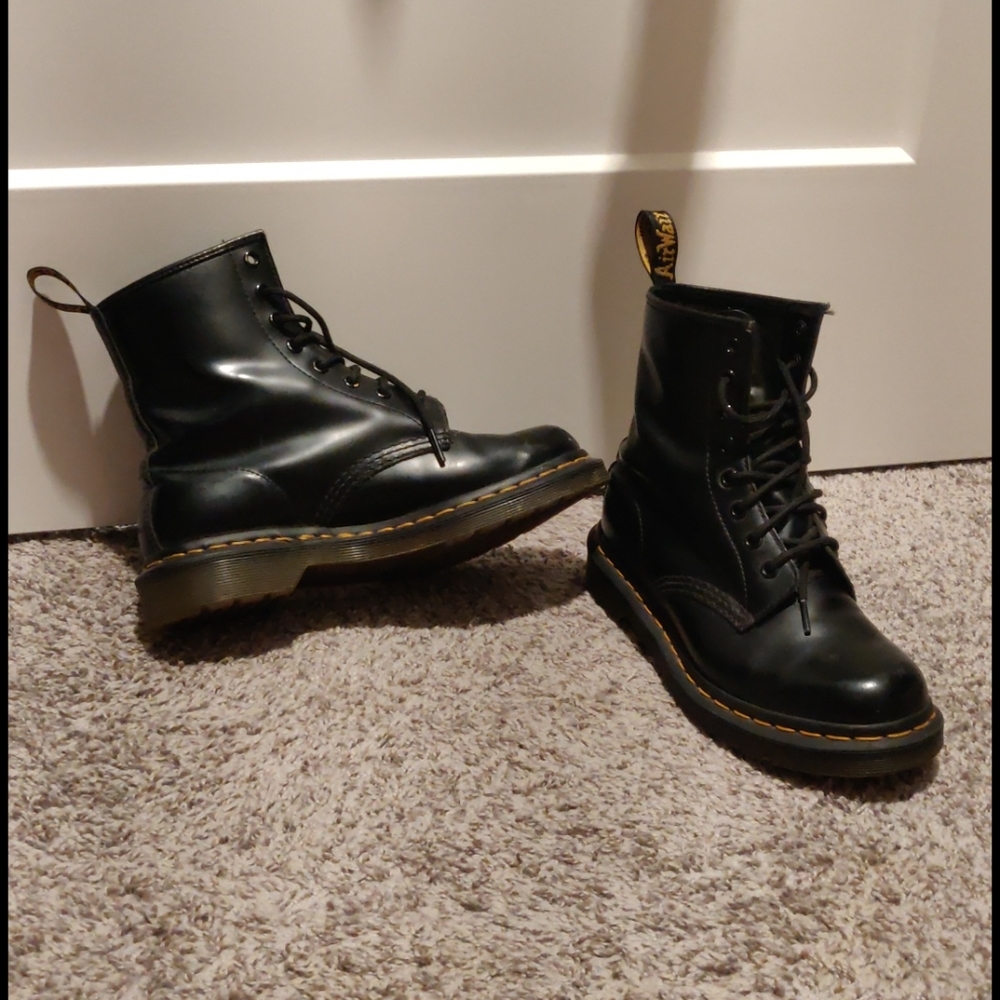 Doc Marten's 1460W Smooth Leather Lace Up Boots